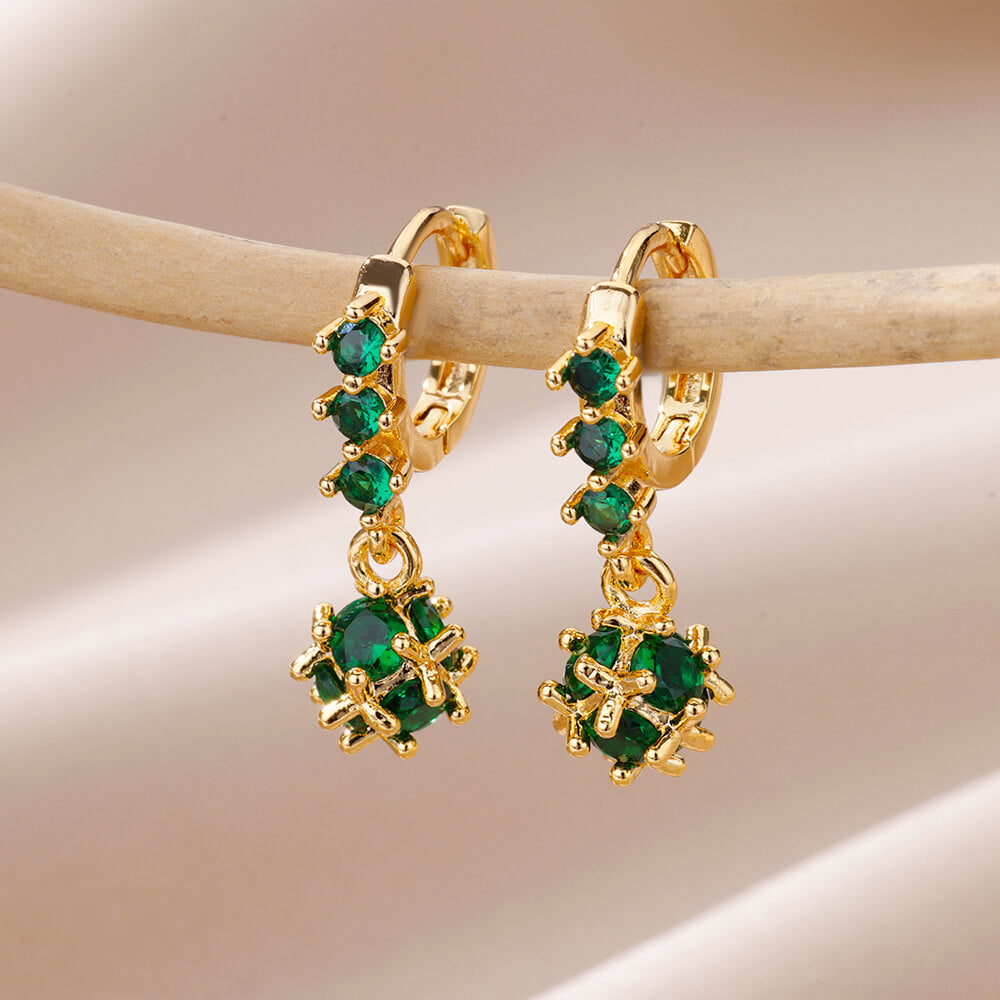 Brincos Esféricos de Zircônia (Banhado a Ouro 18K)