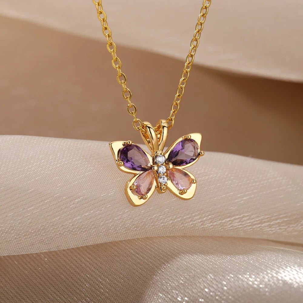 Colar Borboleta Cristalina (Banhado a Ouro 18K)