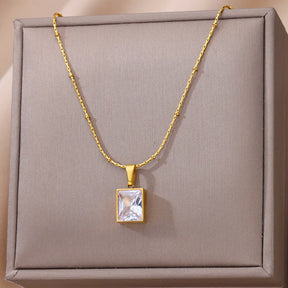 Colar Geométrico de Zircônia (Banhado a Ouro 18K)