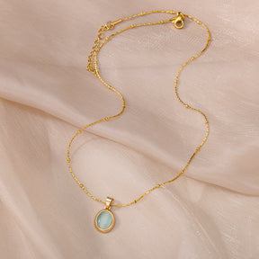 Colar Oval de Pedra Opala (Banhado a Ouro 18K)