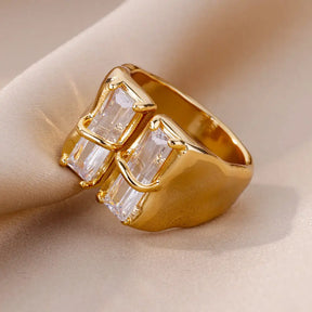 Anel Prisma Real (Banhado a Ouro 18K)