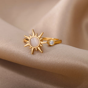 Anel Sol Rotativo de Opala (Banhado a Ouro 18K)